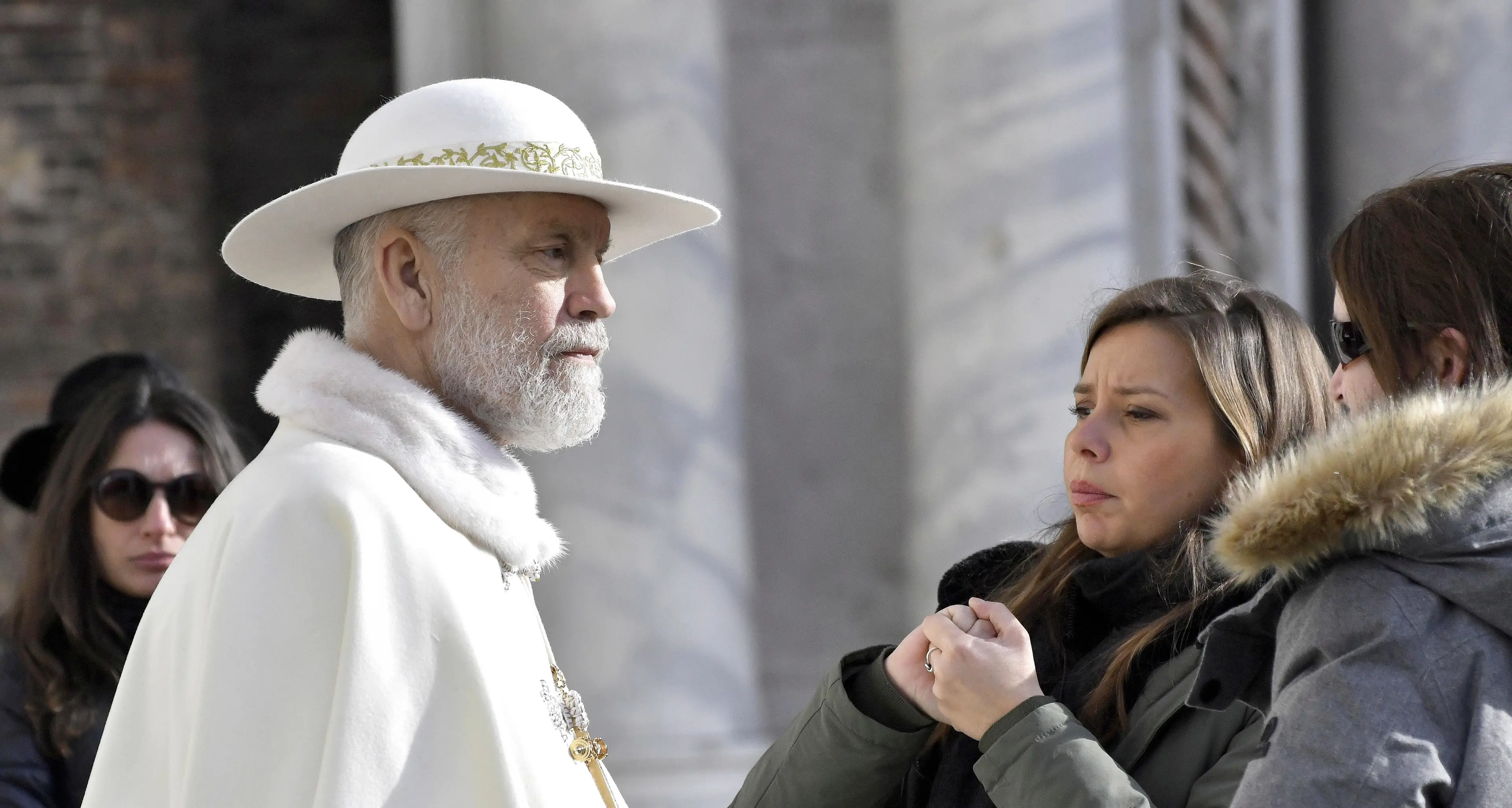 Malkovich fa il Papa a Venezia per Sorrentino