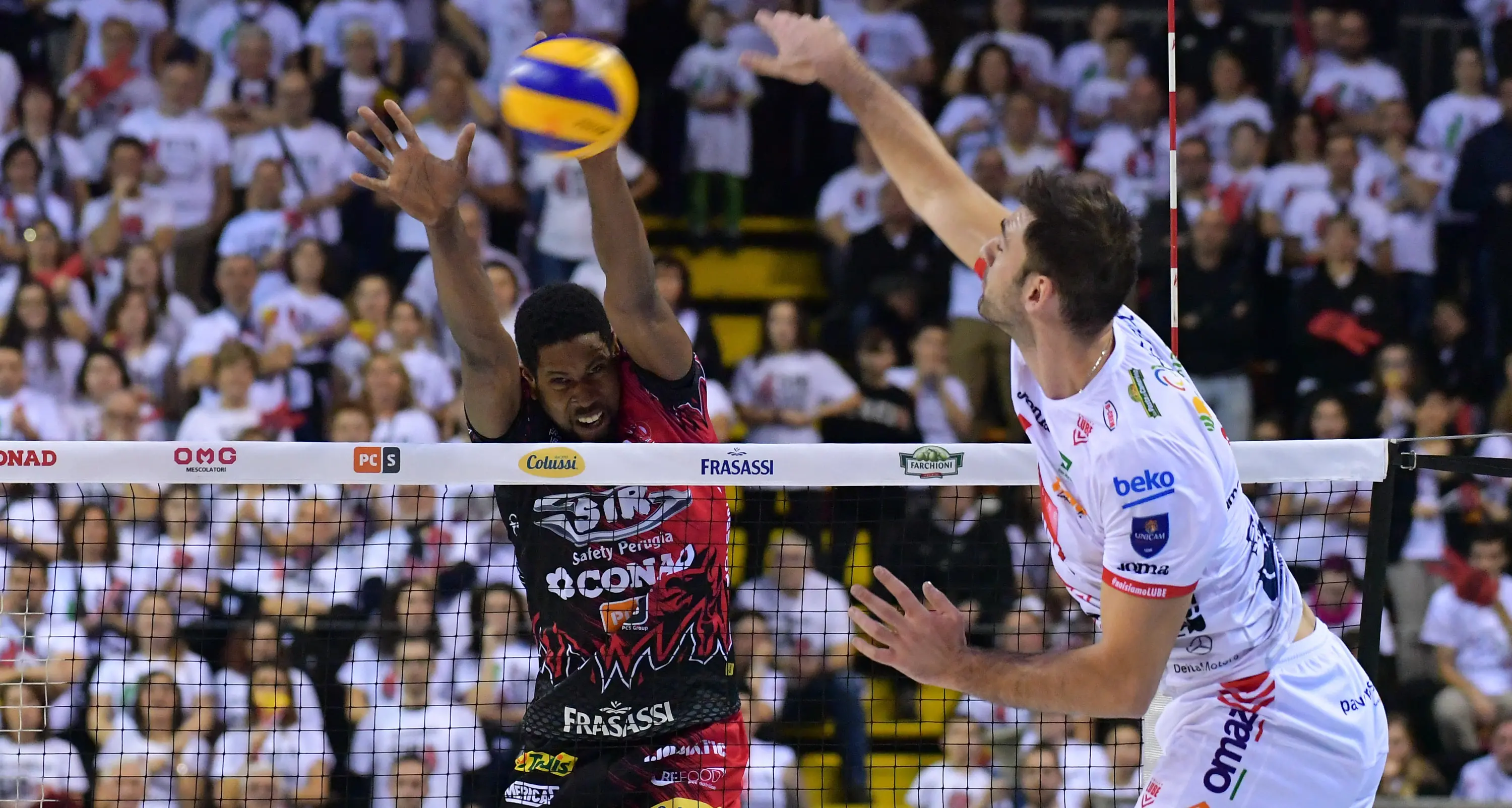 Volley, contro Perugia Civitanova crolla