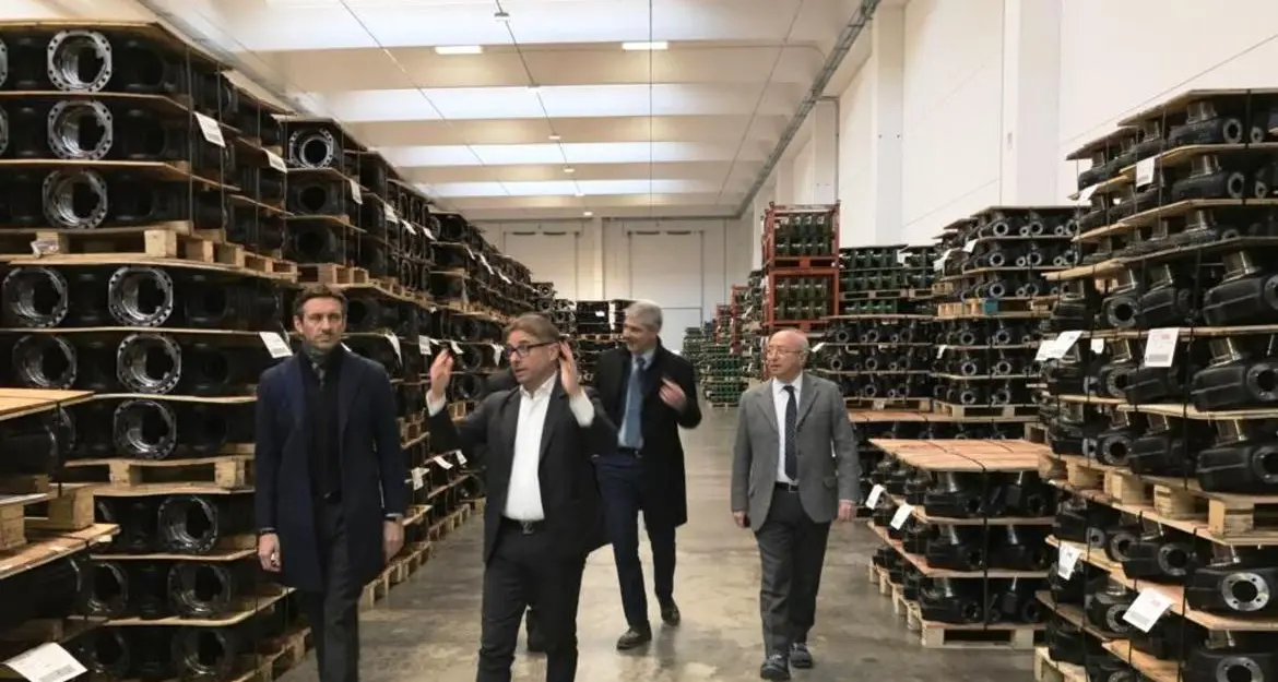 Spinelli in visita alla Mariani: realtà all'avanguardia