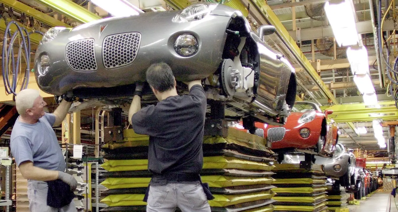 General Motors: 25mila dollari a chi individua razzisti in fabbrica