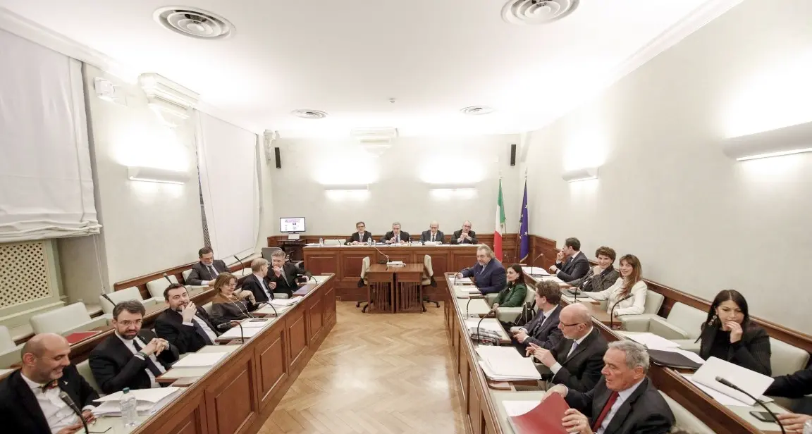 Senato, la Giunta per le immunità dice «no» al processo per Salvini
