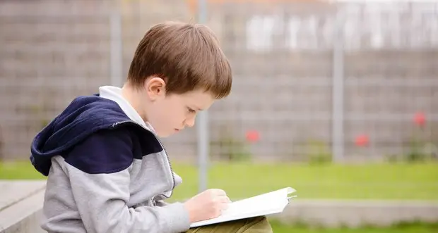 I ragazzi hanno voti migliori se le scuole sono nel verde