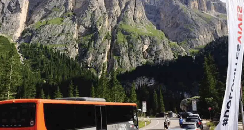 La proposta: una vignetta per salire in auto sui passi