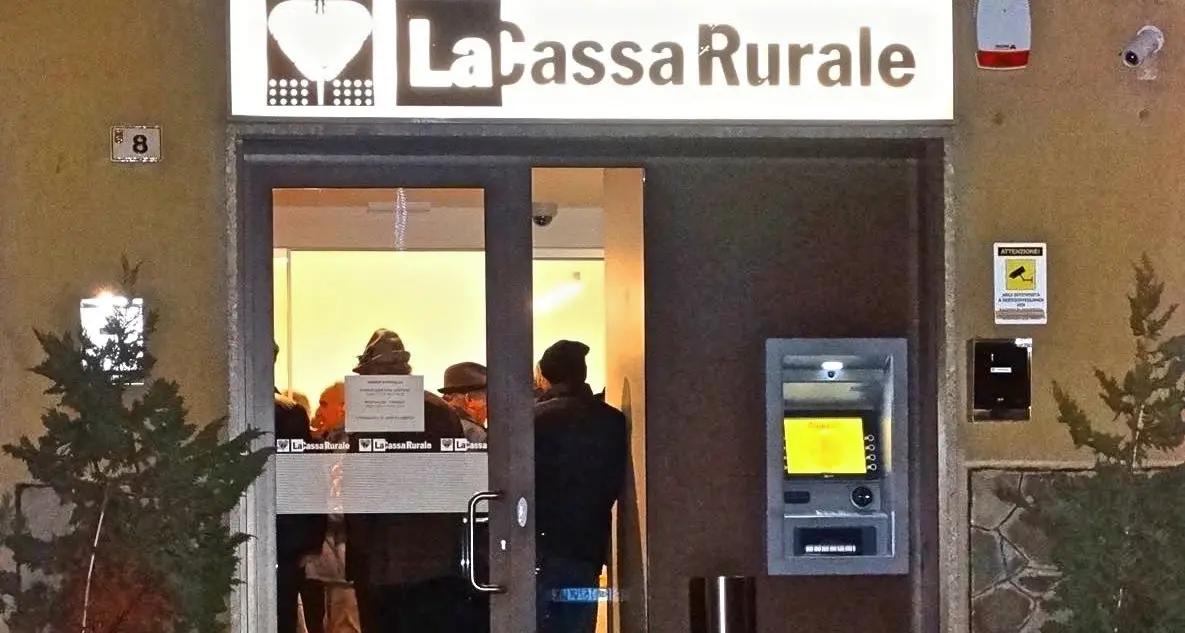 Cavedago, riaperto lo sportello della Cassa rurale