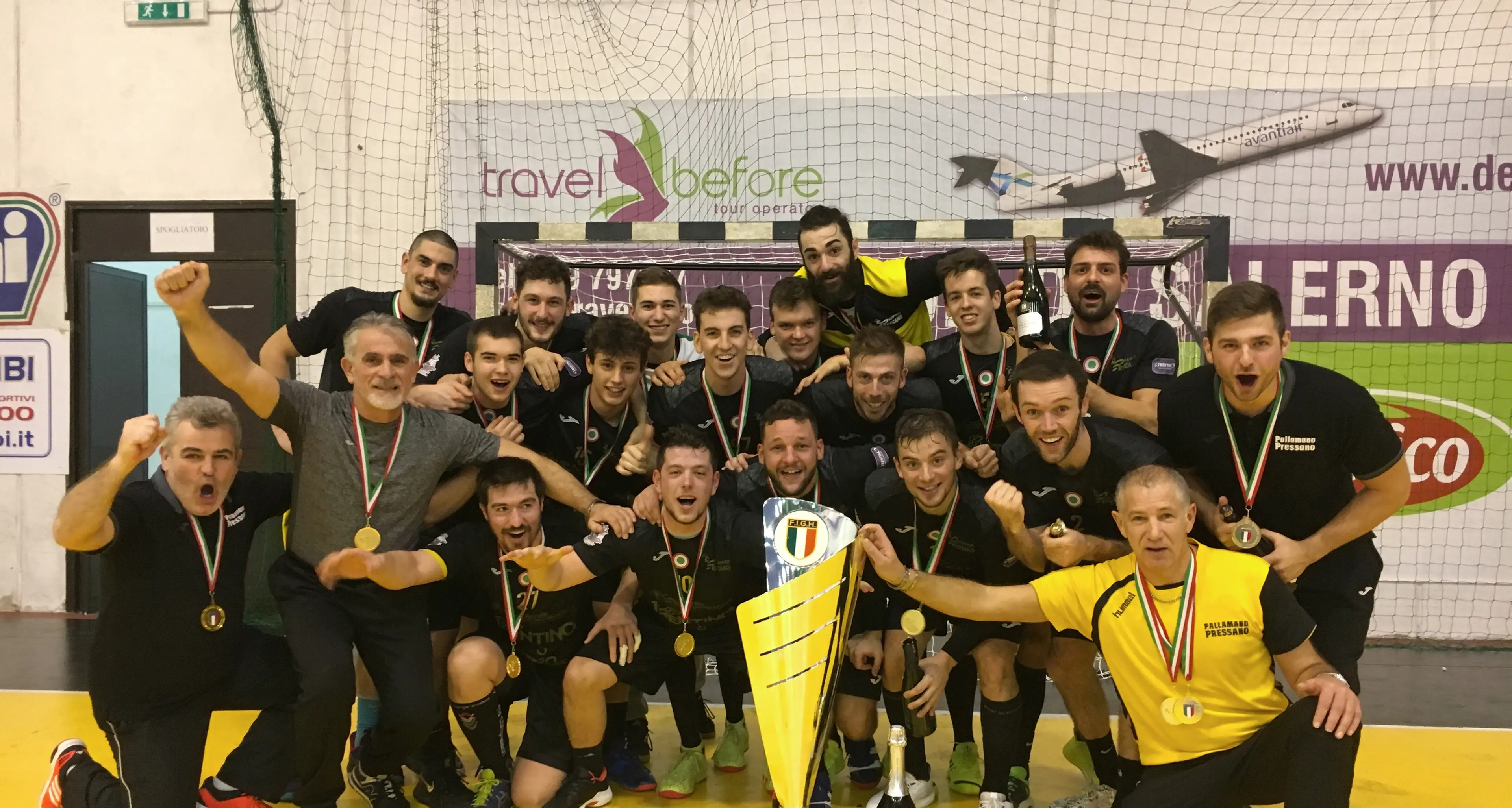 La Pallamano Pressano in trionfo a Benevento Conquistata la prima e storica Supercoppa