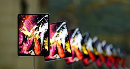 iPad Pro piegati, ma per Apple è normale