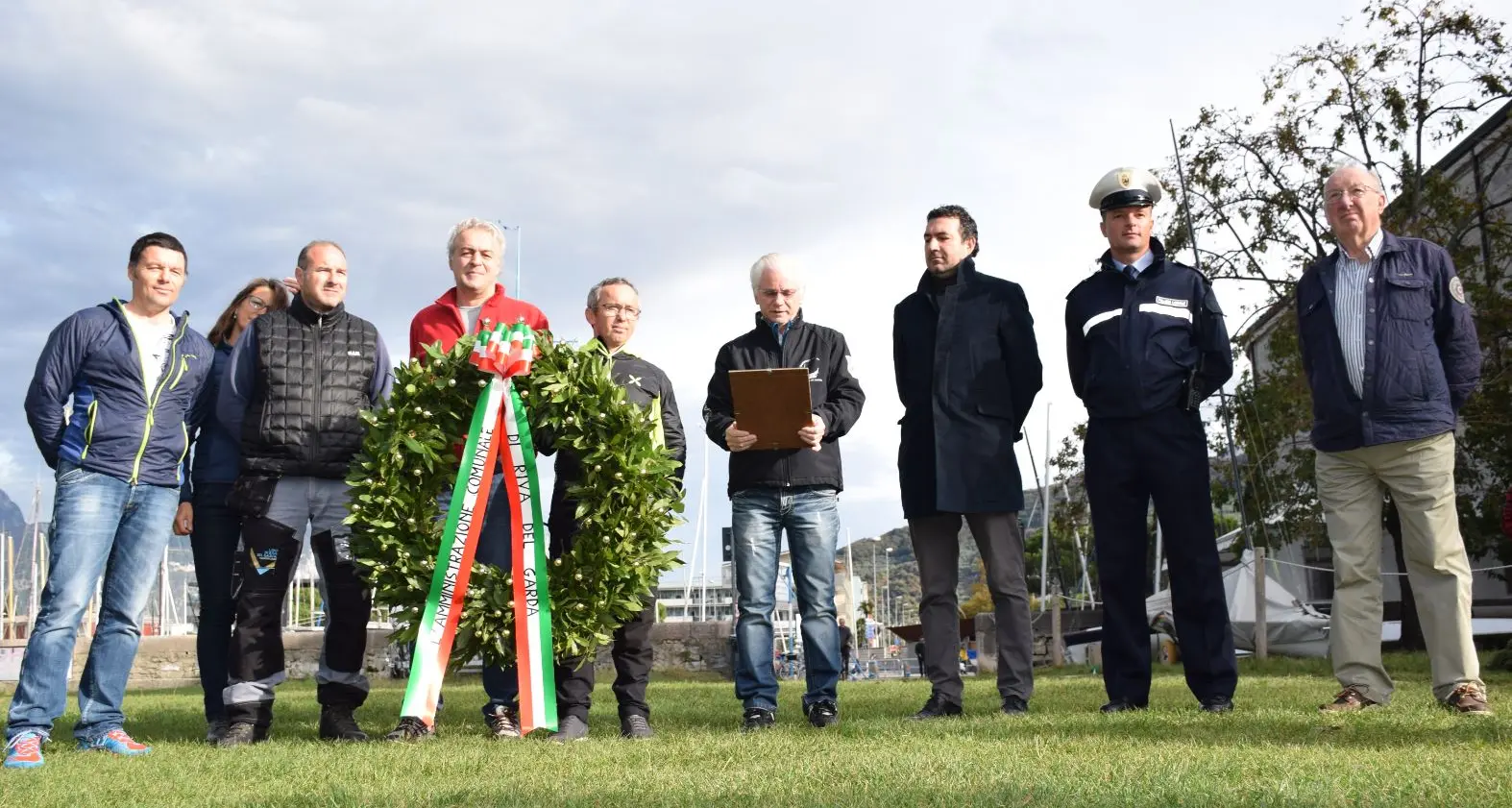 Riva, acqua troppo torbida Cristo Silente \"invisibile\"