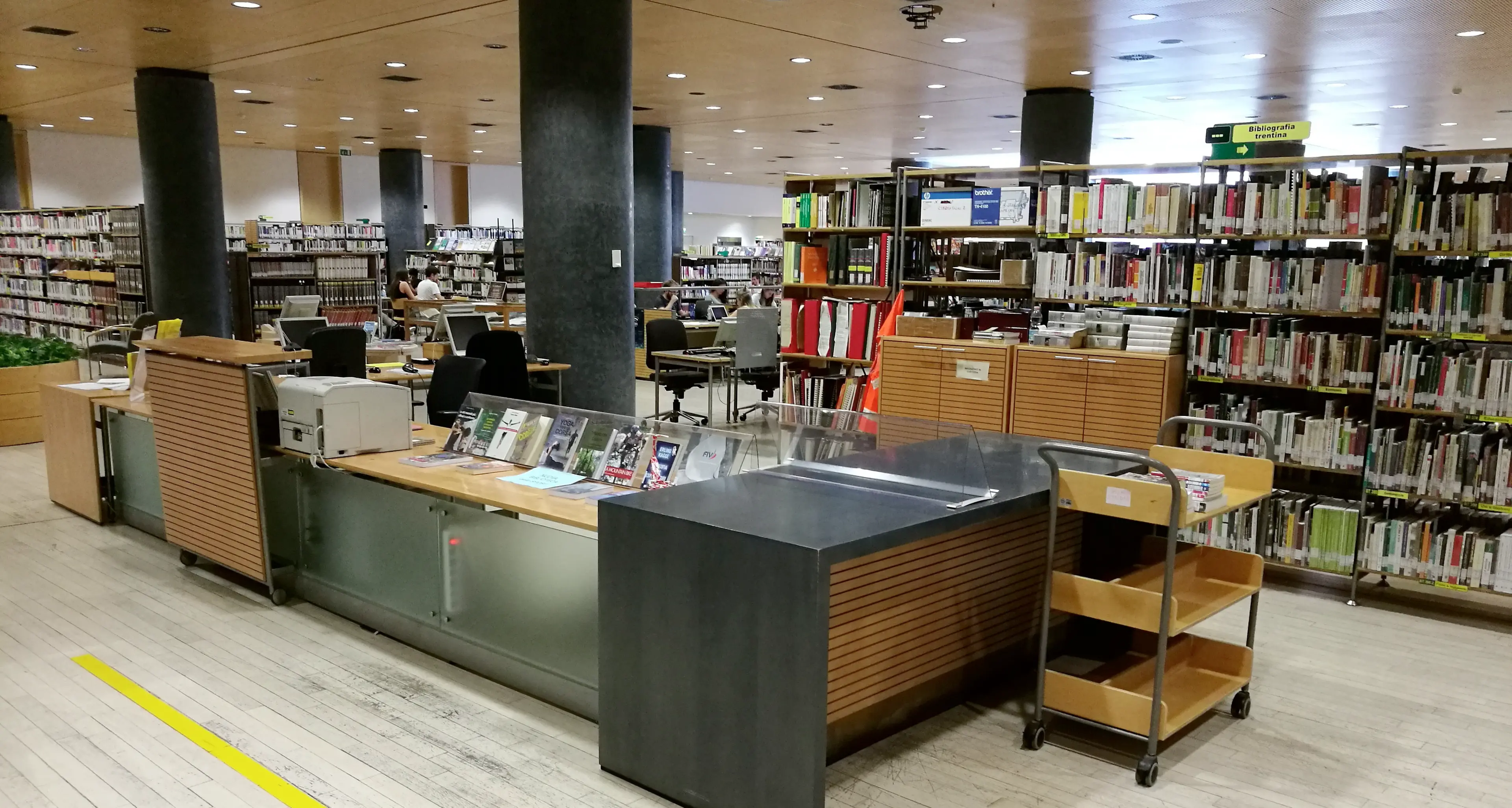 I diritti umani sui francobolli, in biblioteca a Rovereto