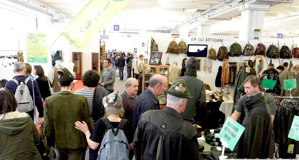 Tecnica, passione, folklore: è Expo Riva Caccia Pesca e Ambiente