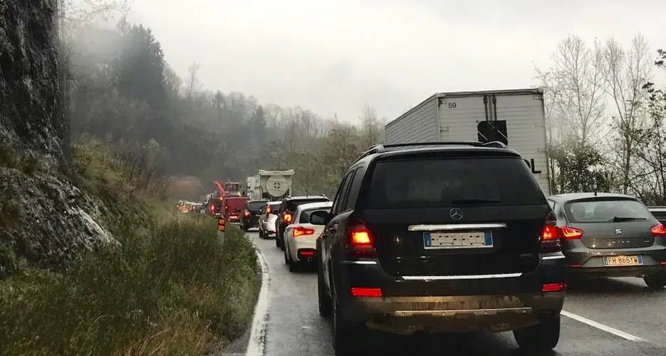 Nuovo incidente in Valsugana Code fino al tunnel di Martignano