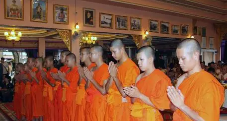 Thailandia, i ragazzi della grotta finiscono noviziato da monaci