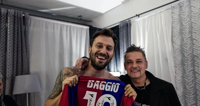 Concerto Cremonini,omaggio a Roby Baggio