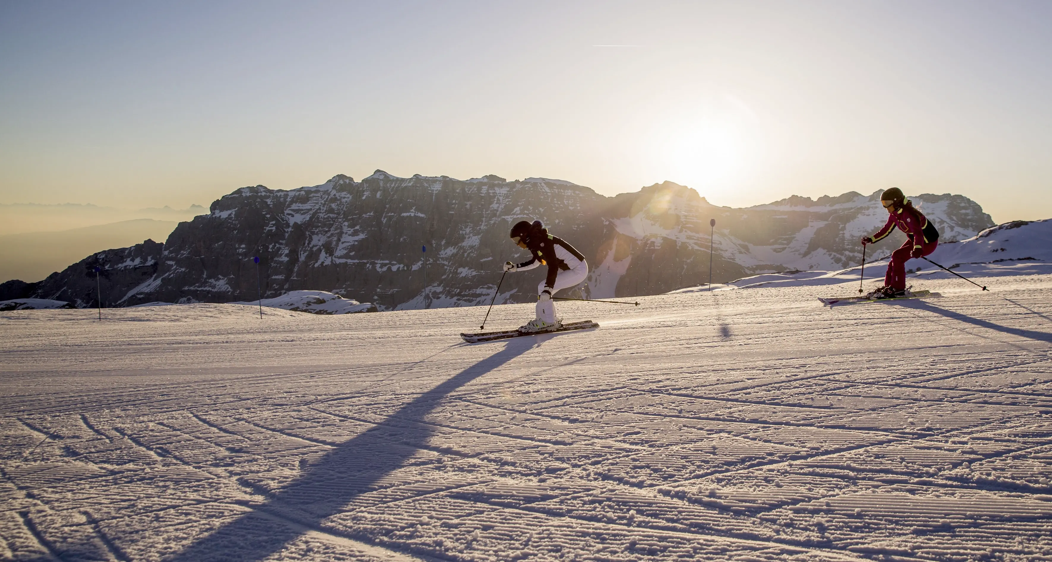 L'alba sulla neve del monte Baldo