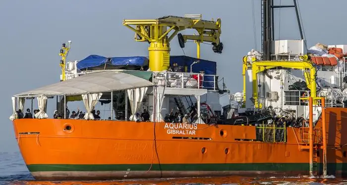 Salvini: «Aquarius vada dove vuole, ma non in Italia»