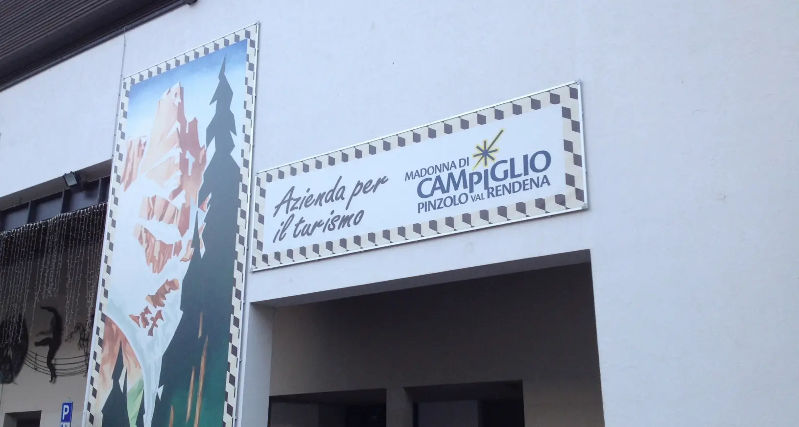 Pinzolo, la Guardia di Finanza in Municipio e all'Apt
