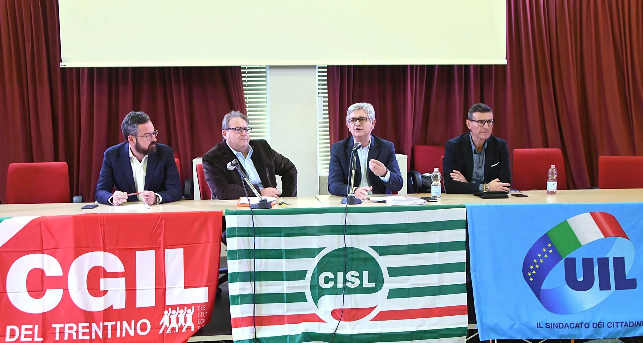 I sindacati e Fugatti: giudicheremo dai fatti