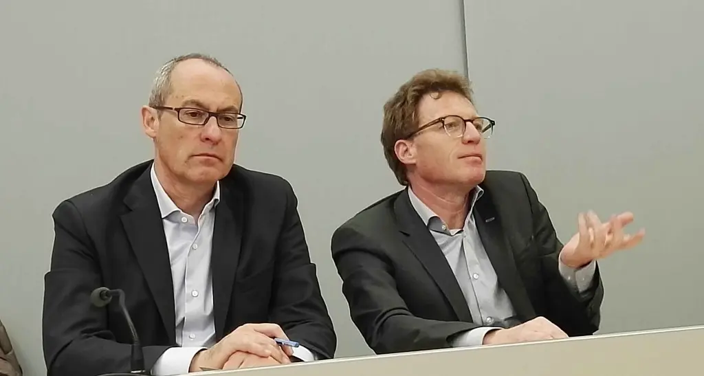 Revocate le carte di credito personalizzate dell'ex giunta