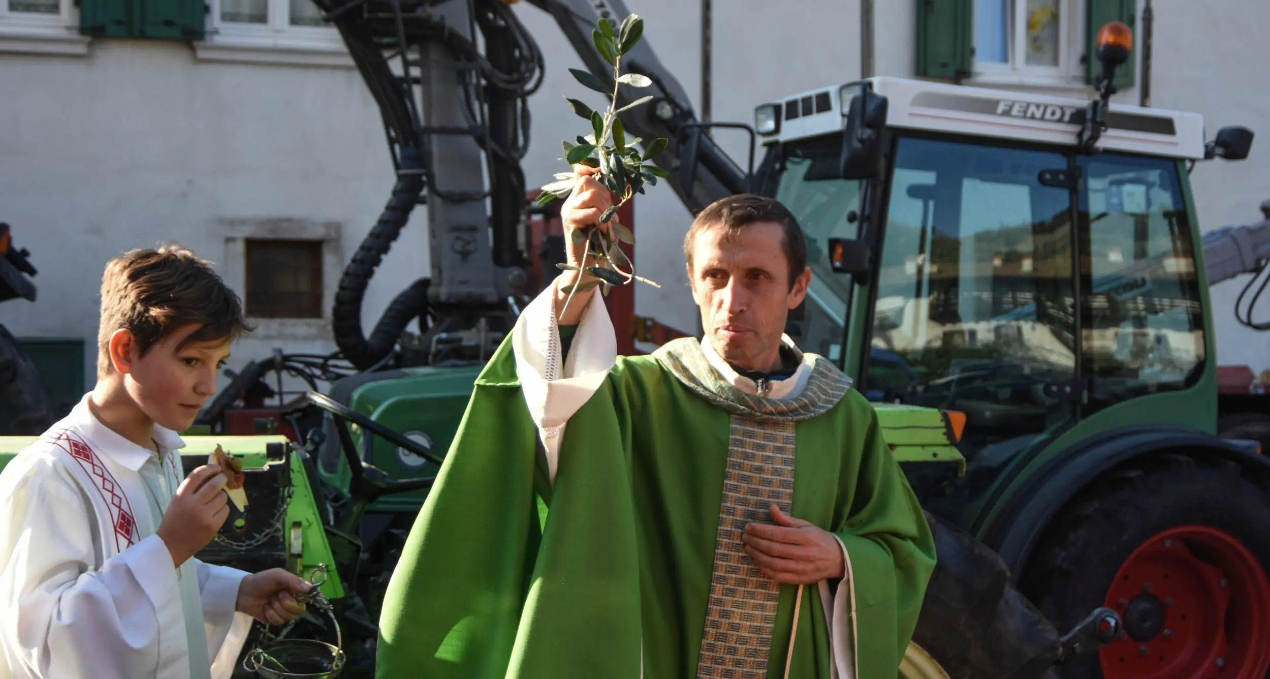 A Massone la benedizione dei trattori