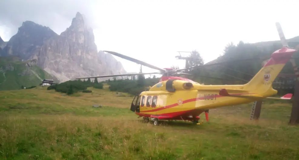 Sabato tragico sulle strade: motociclista muore a passo Rolle