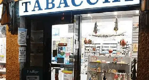 Il tabacchino durante il Covid «è un presidio di comunità sempre al servizio di tutti»