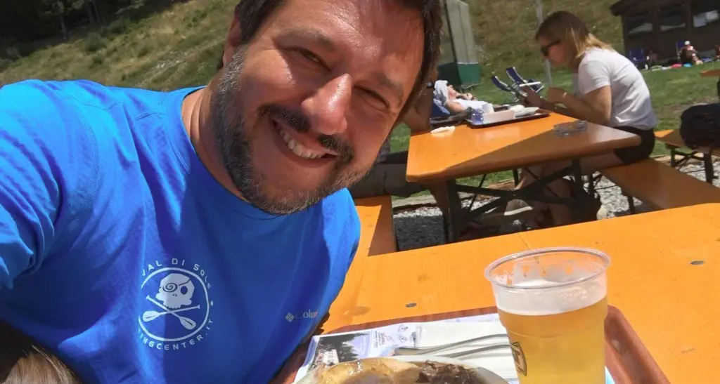 Salvini in vacanza a Pinzolo «Patt con la Lega? Lo escludo»