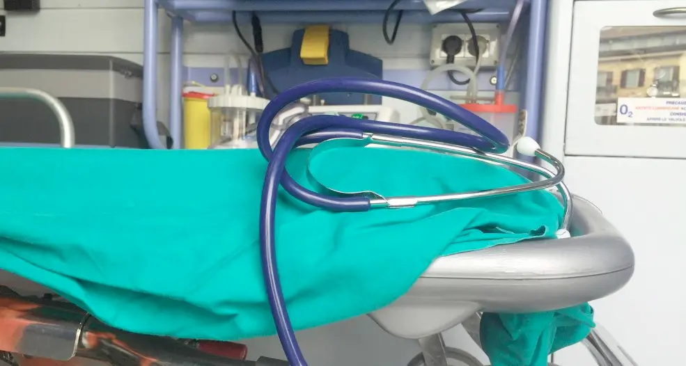 L'Azienda sanitaria richiama medici in pensione e assume giovani: si cercano rianimatori