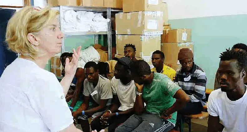 Con la stretta sui migranti 100 posti di lavoro a rischio