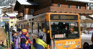 Sulle piste e ai presepi di Ossana con un servizio bus rinforzato