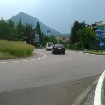 Riva, ciclisti più sicuri sui viali della città