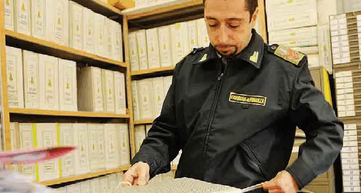 Dottoressa tedesca evasore totale in Italia, denuncia Gdf