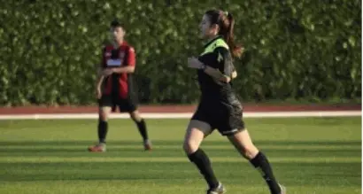 «Cambia, datti ai fornelli!» Offesa sessista ad arbitro donna