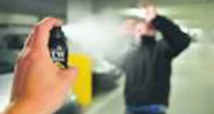 Spray urticante in una scuola, in 30 soccorsi a Pavia