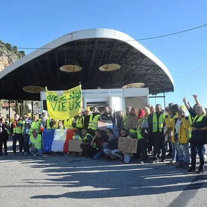 Macron, i gilets jaunes e il modello socioeconomico: la democrazia non è un diesel