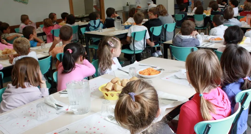 Buoni pasto e menù online Mense scolastiche digitali e si può pagare con i Bitcoin