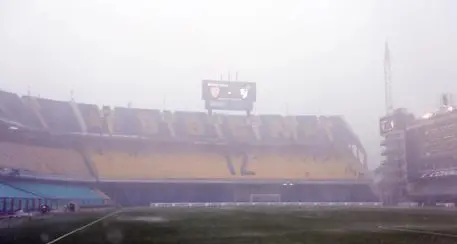 Rinviata a domani Boca-River per diluvio