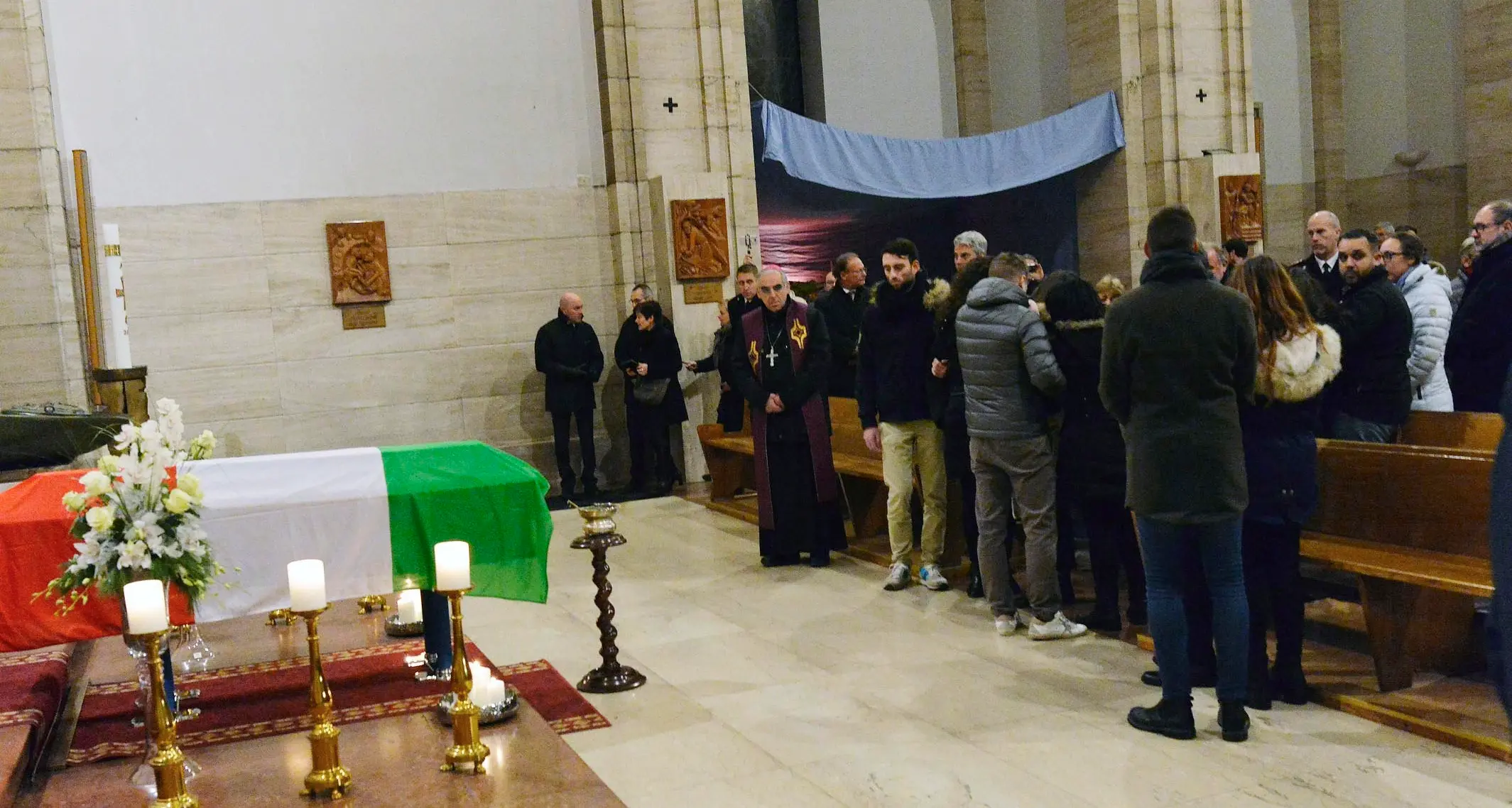 La salma di Antonio Megalizzi è a Trento L'arrivo nella notte, camera ardente in Cristo Re
