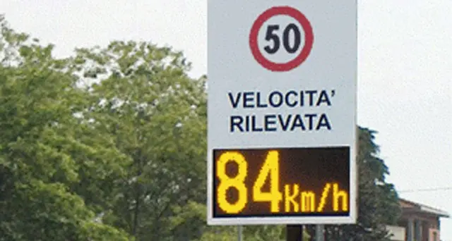 A Cembra Lisignago saranno installati tre pannelli dissuasori di velocità