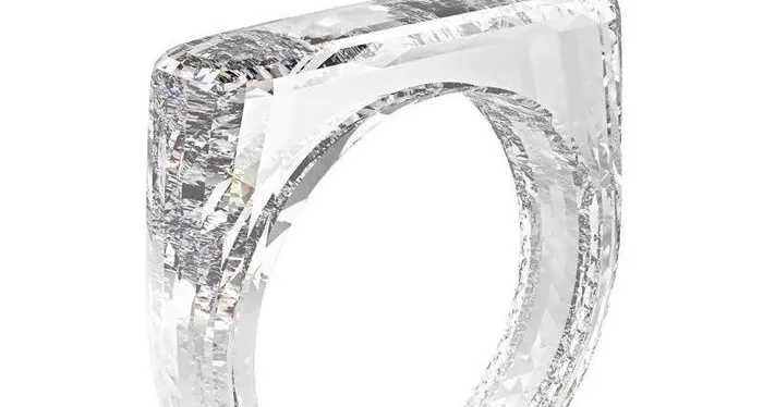 Capo design Apple crea un anello diamante
