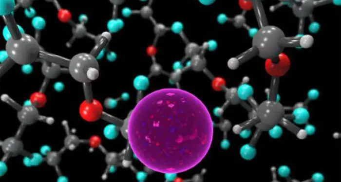 Ricaricare lo smartphone ogni due settimane con le batterie del futuro