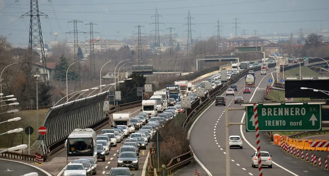 Traffico intenso per il rientro Ecco il punto sulle strade