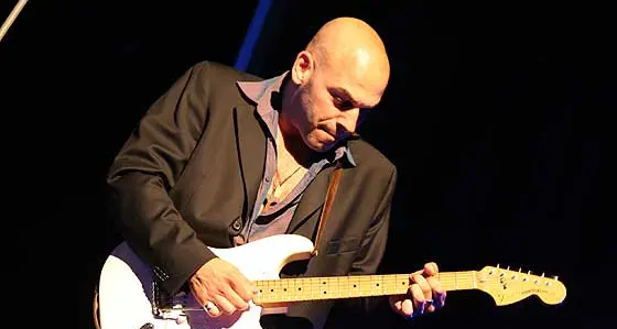 La chitarra di Jaime Dolce questa sera al Chistè di Trento
