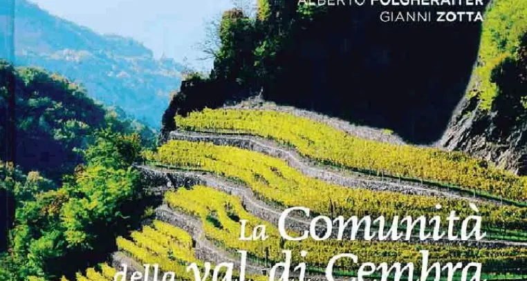 Pompieri venditori porta a porta Incaricati di «piazzare» il libro della Comunità