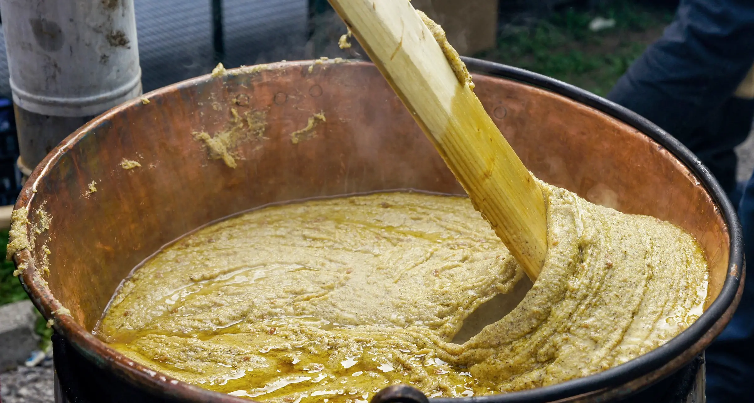 Domani ai Mercatini di Levico si celebra la Festa della Polenta