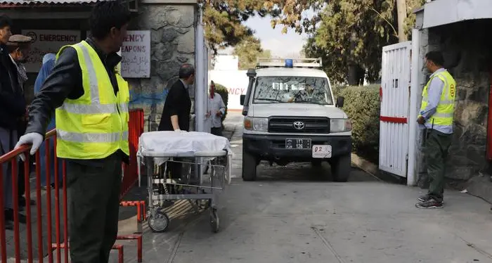 Afghanistan: morti 30 poliziotti in attacco dei talebani