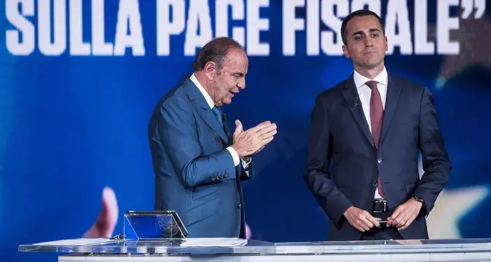 Di Maio «Sulla pace fiscale giunto al Quirinale testo manipolato» Il Colle: «Non ancora pervenuto»