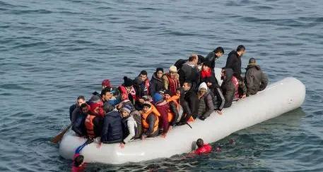 Naufragio nel mar Egeo, 4 morti