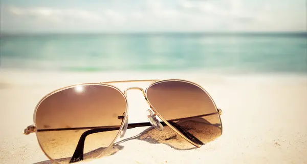 Spiaggia, dagli occhiali al tablet ecco gli oggetti più dimenticati