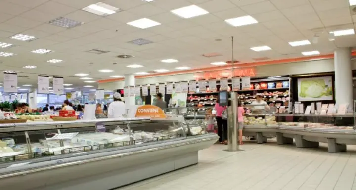 Superstore in crisi, il Sait corre in aiuto Vendite ancora giù del 3%: si valuta l'acquisto