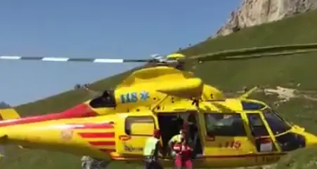 Scivola lungo il sentiero: donna ferita in valle di Fassa