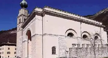 Nomi: prove del concerto sospese perché disturbavano la Messa